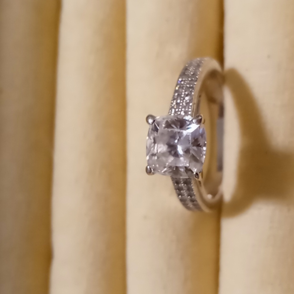 Engagement ring CZ in 925 silver sz. 6